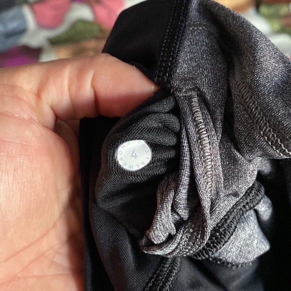 Lululemon Wunder Under Crop High-Rise *Curve 17" - Picture 8 of 8